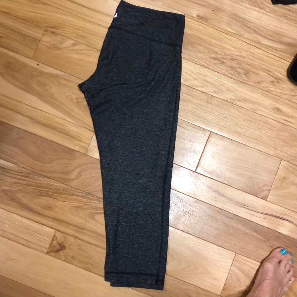 Lululemon capris